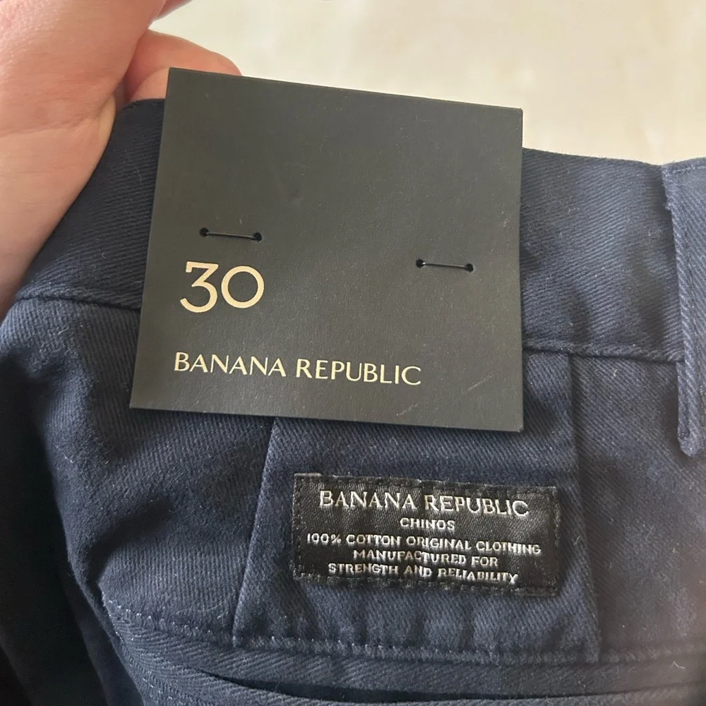Banana Republic NWT navy blue chino shorts